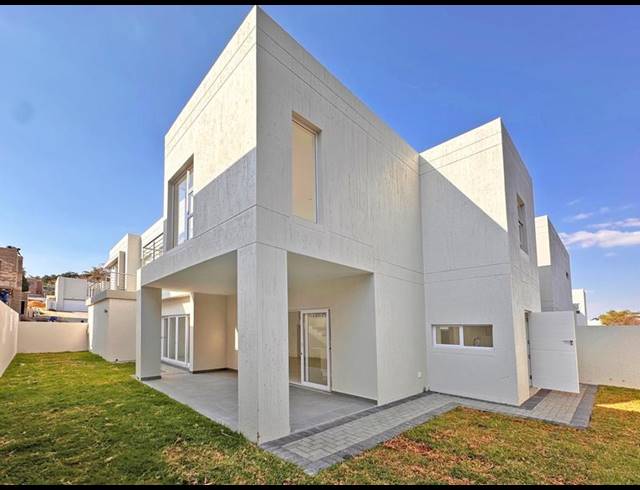 3 BEDROOM CLUSTER FOR SALE IN BRYANSTON EAST
